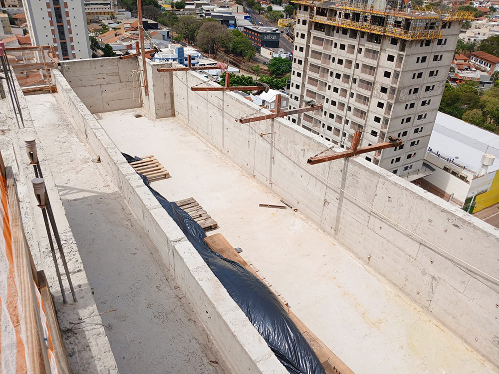 Piscina Rooftop (Ago/25)
